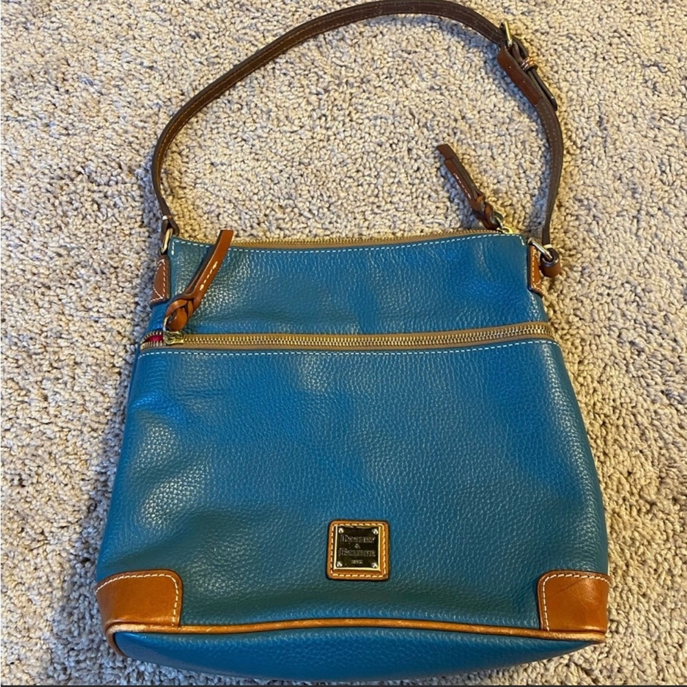 Dooney & Bourke shoulder bag